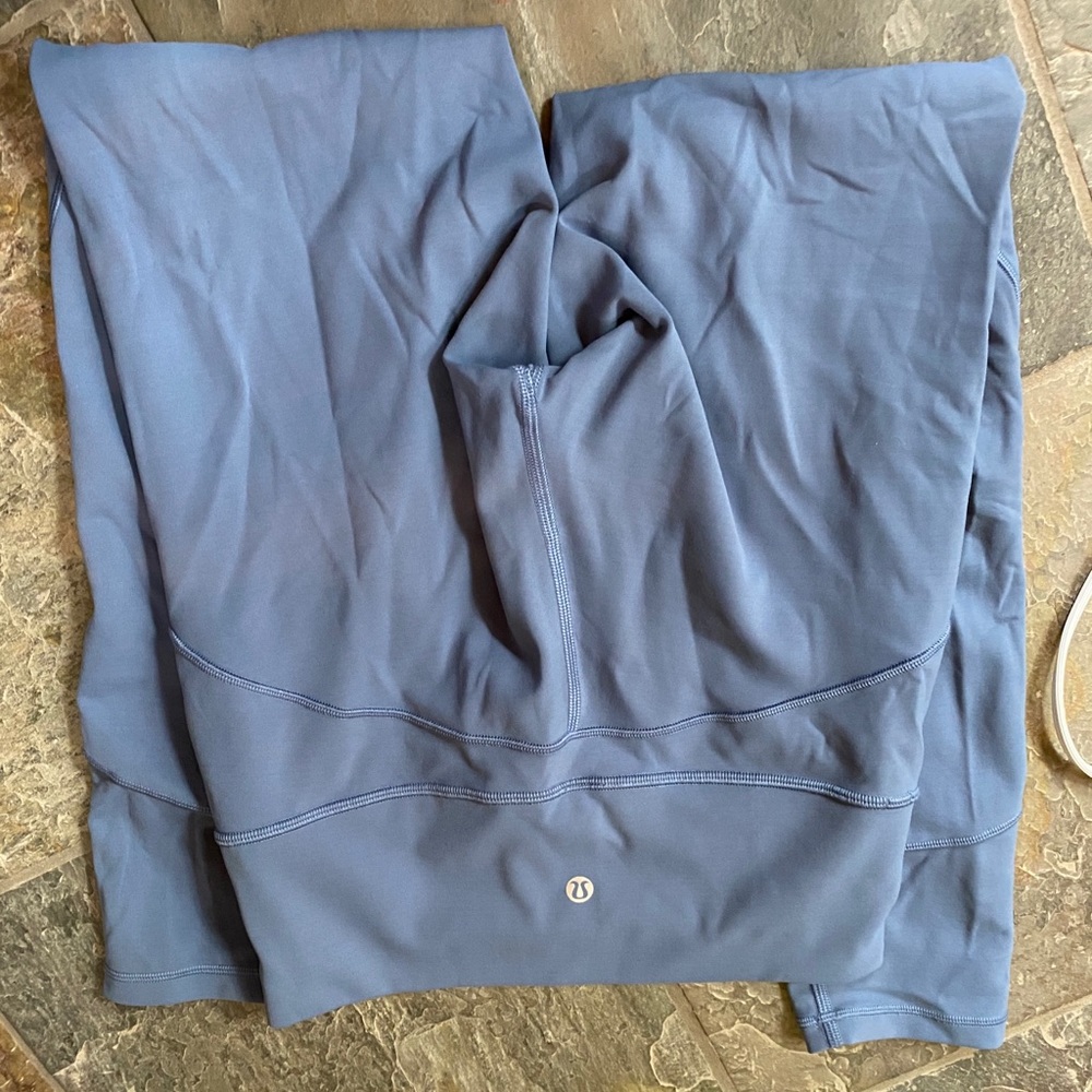 Lululemon In Movement Leggings size 6